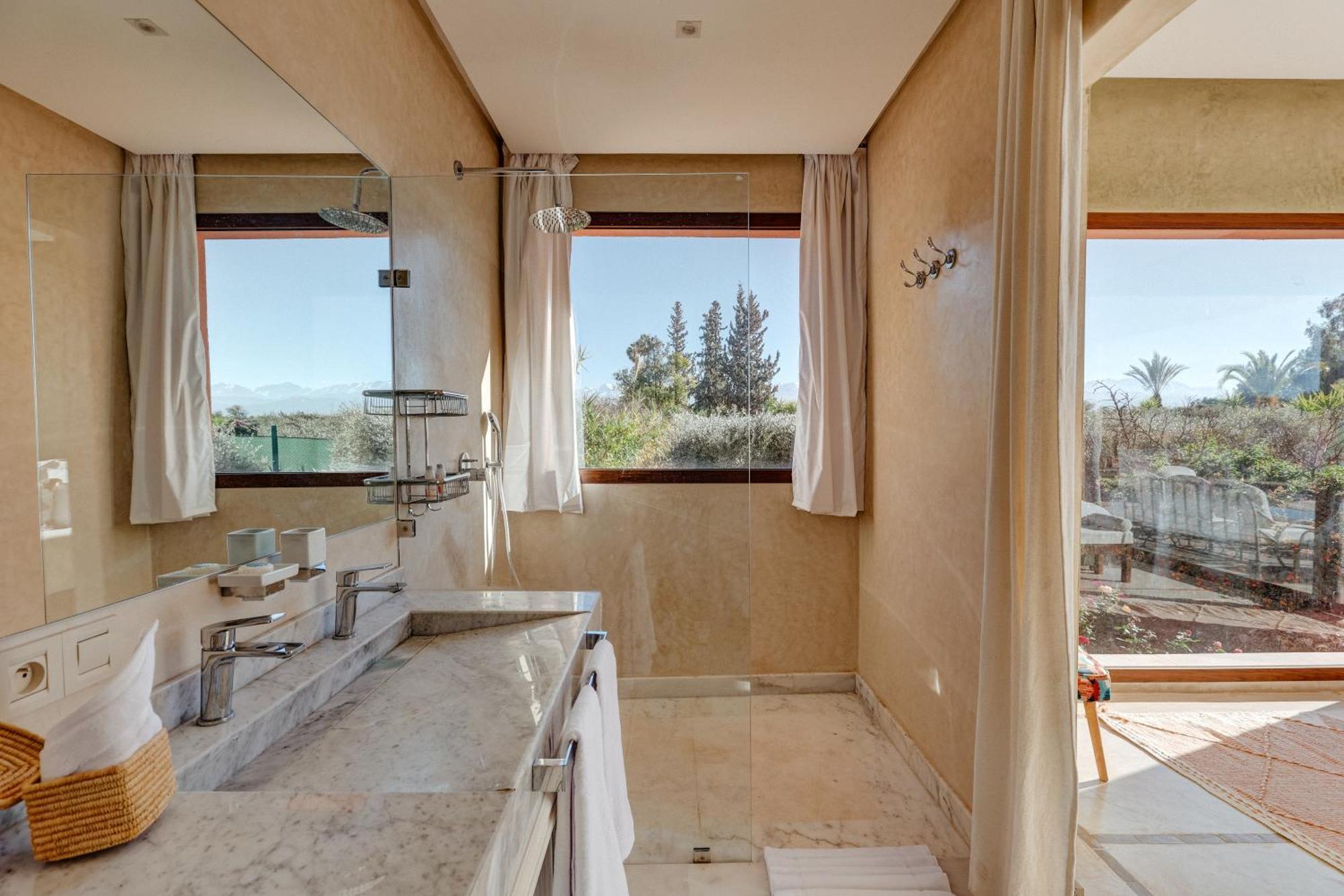 Les Roses By La Siredrah Hotel Ait Bou Zguia Exterior foto